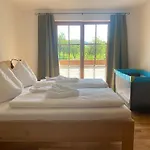 Biohof-feichtinger * Zell am Moos